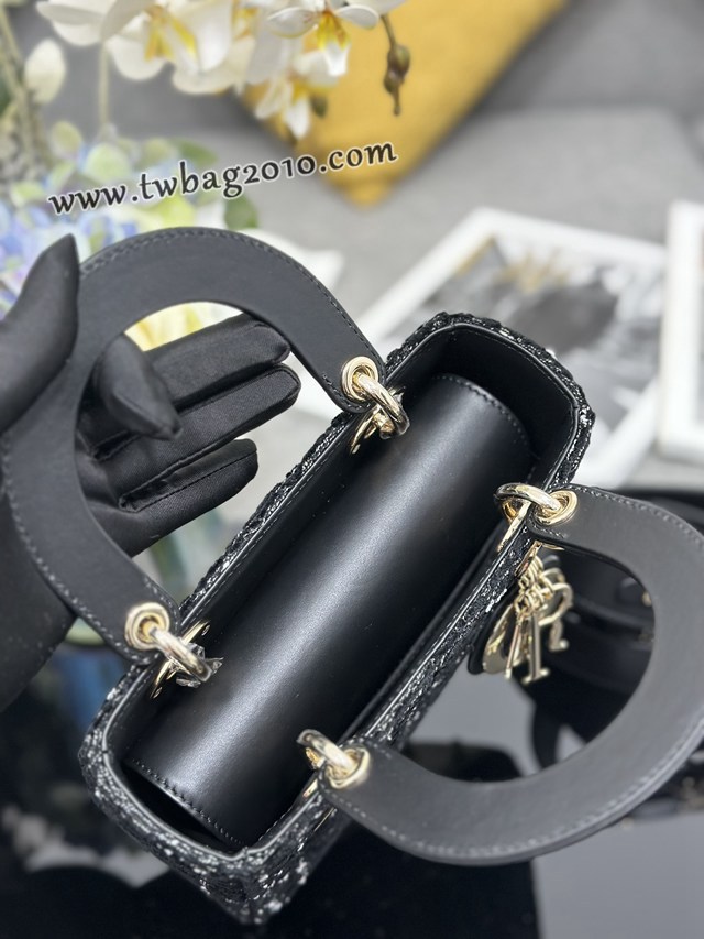 Dior专柜新款迪奥高仿原单Lady四格粗花呢黑色藤格纹手提包 djfk1395